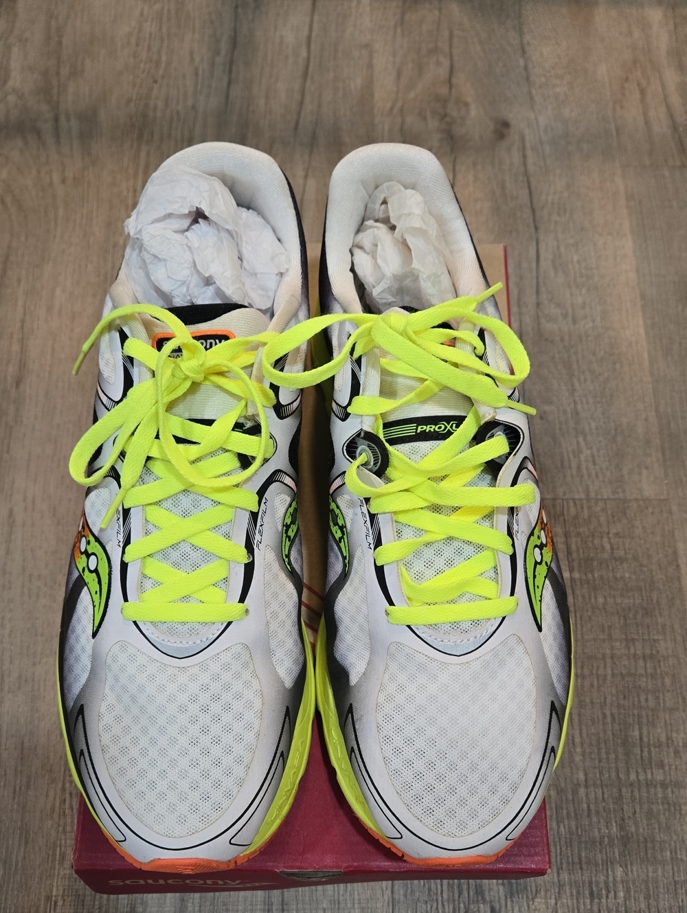 Saucony Men's White Neon Yellow Black Athletic Running Shoes